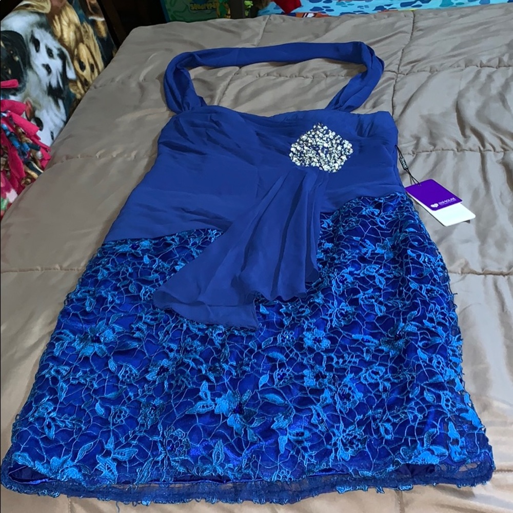 Women’s JJs House Off the Shoulder Knee Length